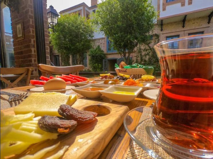 Ziyabey Konagi Hotell Ayvalı Exteriör bild