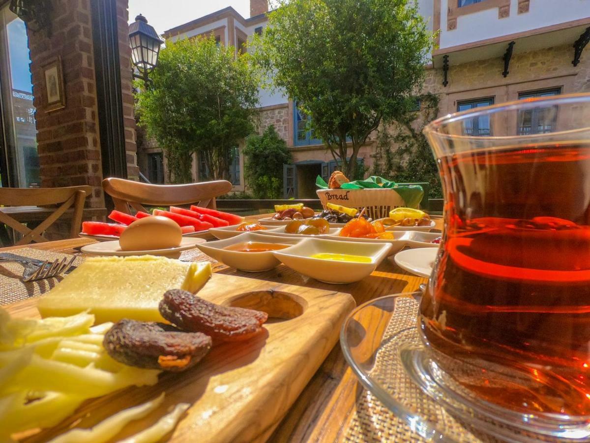 Ziyabey Konagi Hotell Ayvalı Exteriör bild